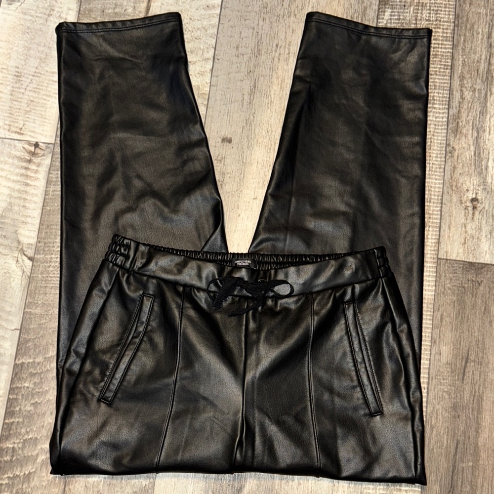 Simply Vera Vera Wang‎ Black Pleather Pants-size S
